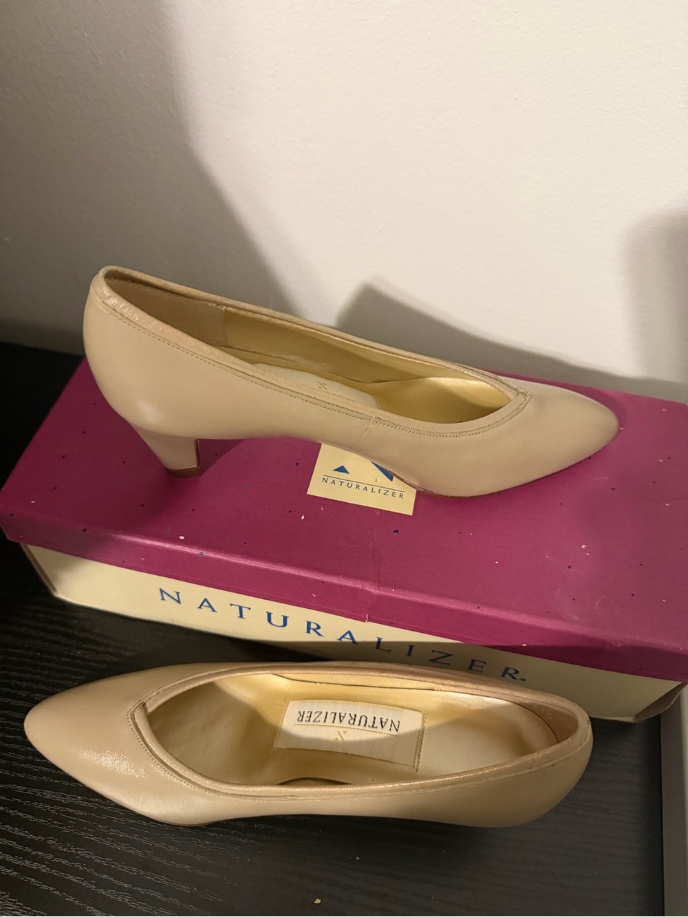 Naturalizer Beige Pointed-Toe Low Heel Pumps
